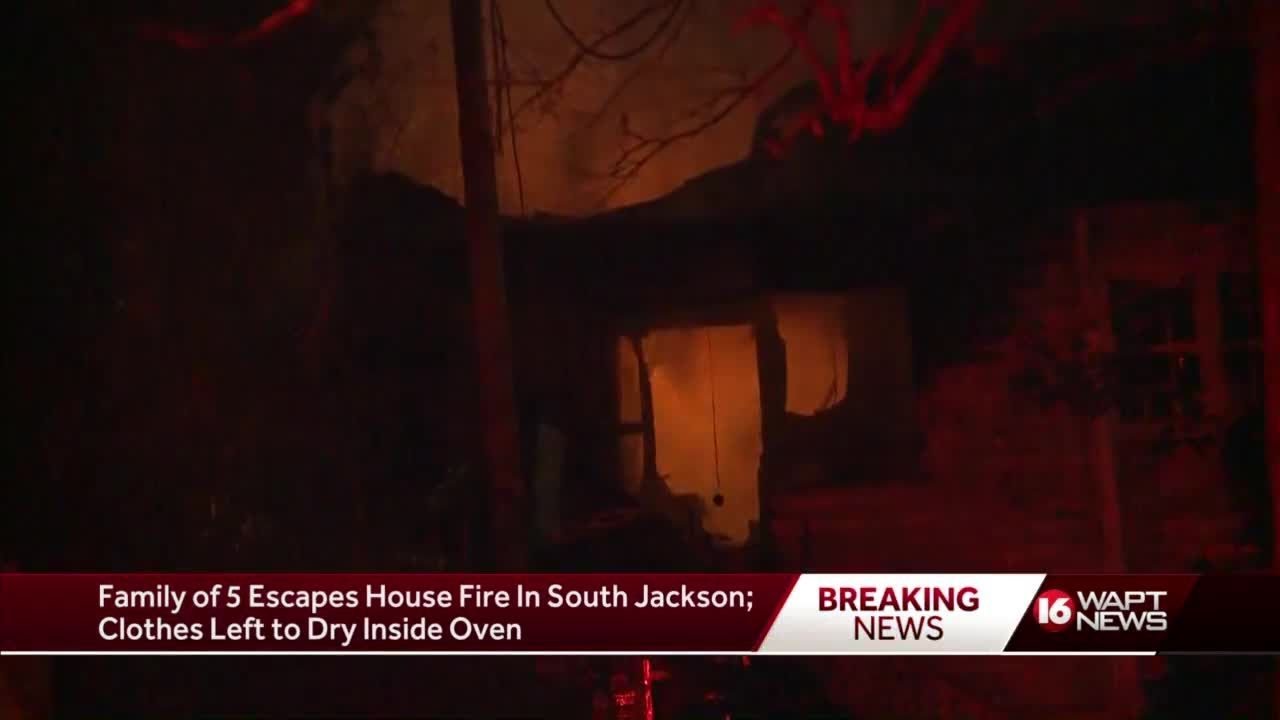 Family escapes house fire - YouTube