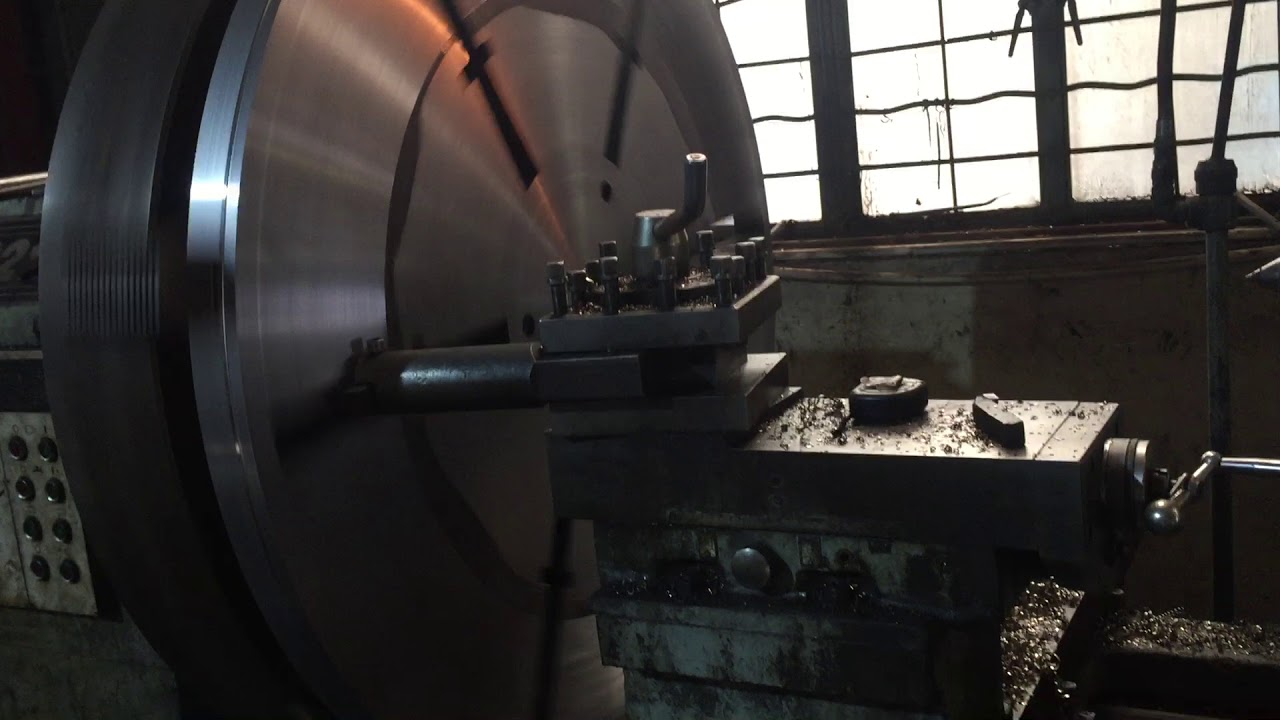 Flange of collapsible reels in CNC processing