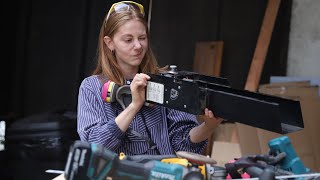 Turning a tampon dispenser into a dog feeder by Simone Giertz 941,783 views 3 years ago 14 minutes, 2 seconds