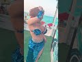 الؤلؤه لورا في الساحل