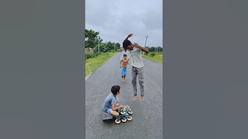 How to Master Night Skating Techniques😭🛼#skateboarding​#roadskating​#skating​#shorts​#rollerskating​