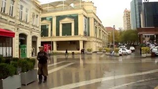 11.12.12. Баку.   пл. Фонтанов - Торговая. Прогулка под дождём(Спасибо за просмотр. Жмите на 