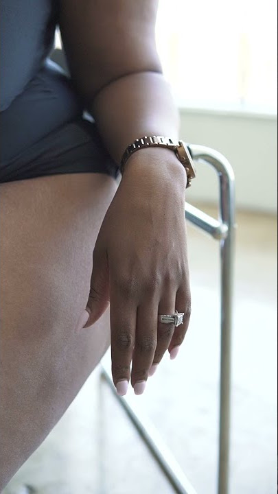 BBW! another hot ebony modeling short