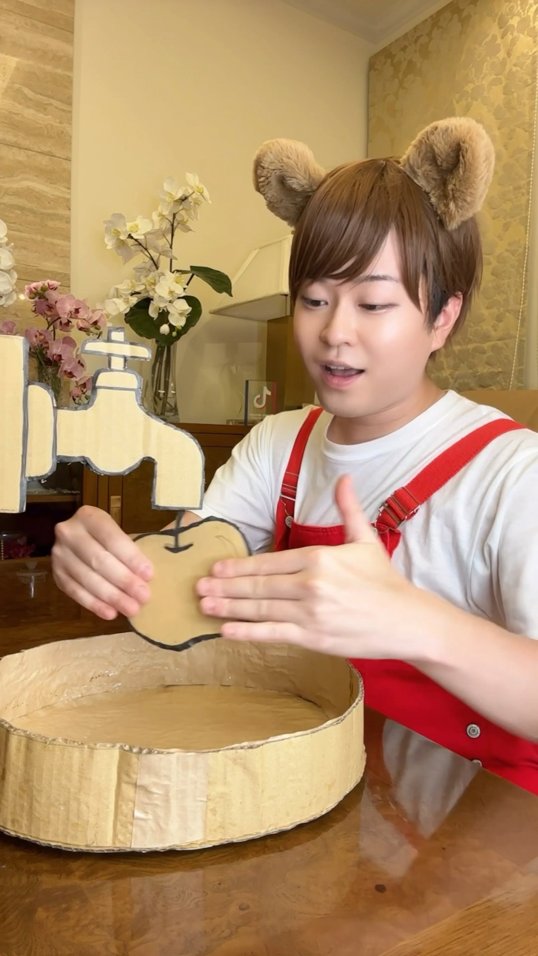WASH CARDBOARD APPLES WITH WATER！#asmr