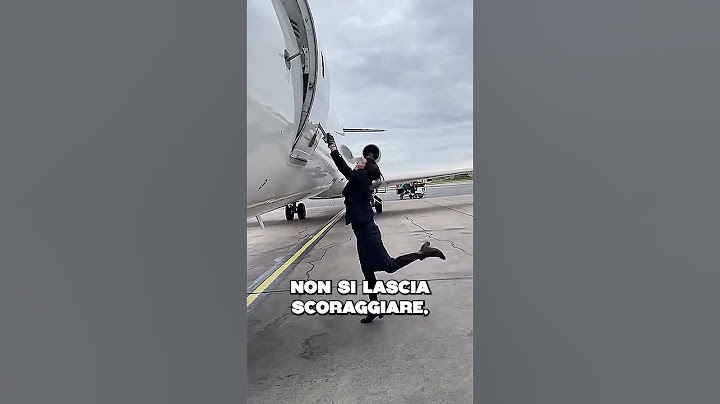 non crederai a cosa ha fatto questa hostess!