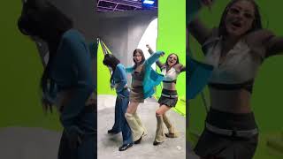 "Talk that Talk" 뮤비현장 새벽 바이브😎😆 #TWICE #트와이스 #BETWEEN1and2 #TalkthatTalk