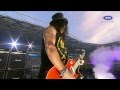 Slash performs Bent To Fly live at the 2014 NRL Grand Final, Australia
