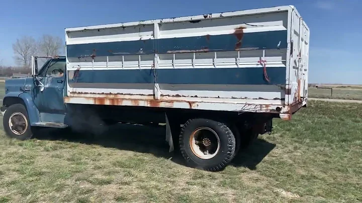 1979 GMC Sierra 7000 Grain Truck