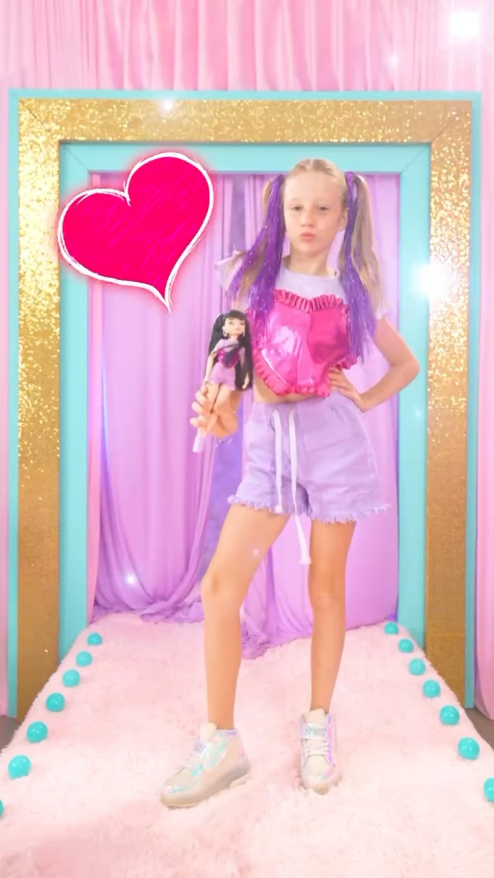 Nastya and the trendy Barbie Dream Besties inspired fashion show