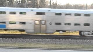 Metra on UP NW Line leaving Cary Station