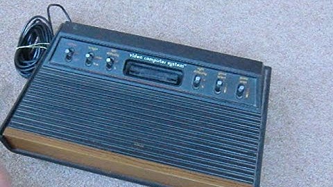 1978 Atari 2600 Console Dismantling