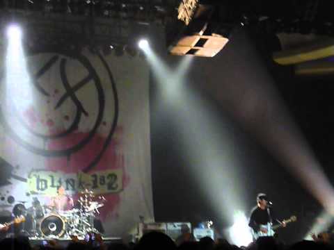 Easy Target (live) - blink-182 @ Hollywood Palladium 11/07/2013