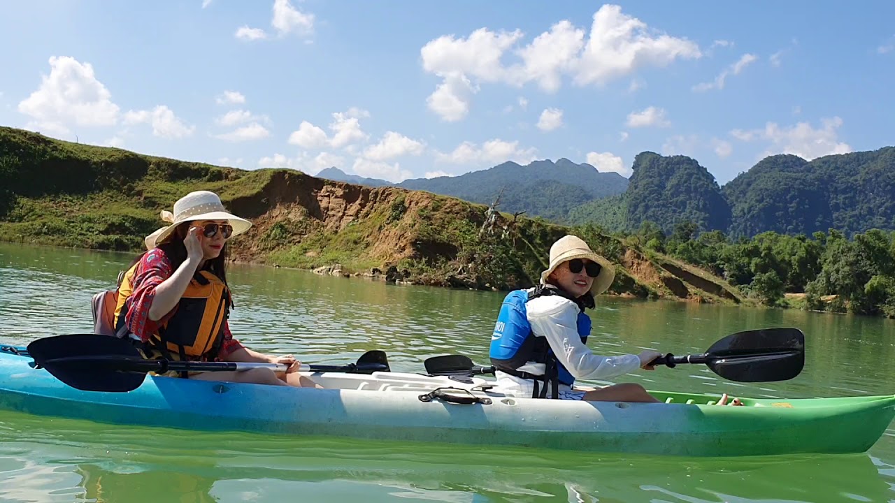 Chèo kayak trên sông Son - YouTube