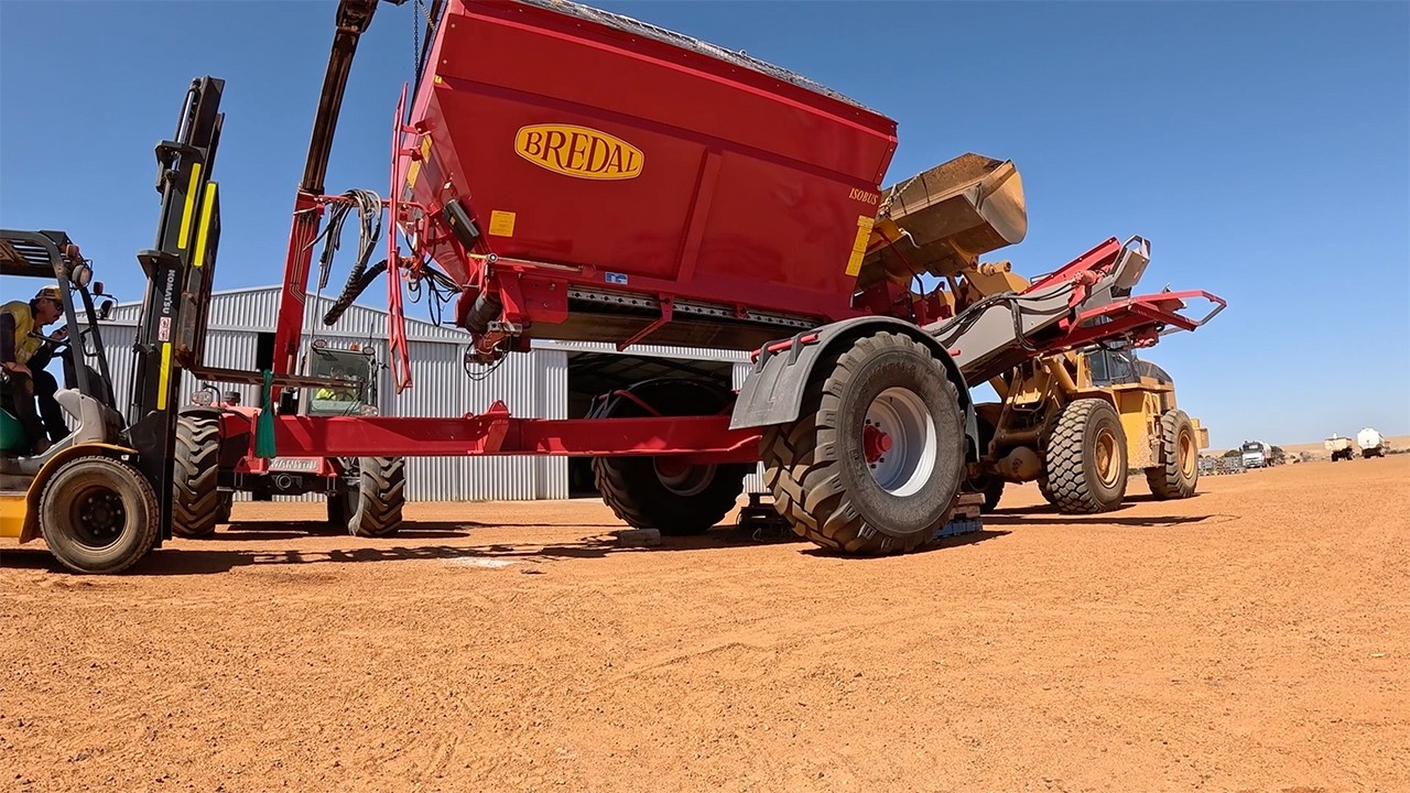 Собираем разбрасыватель обратно!!