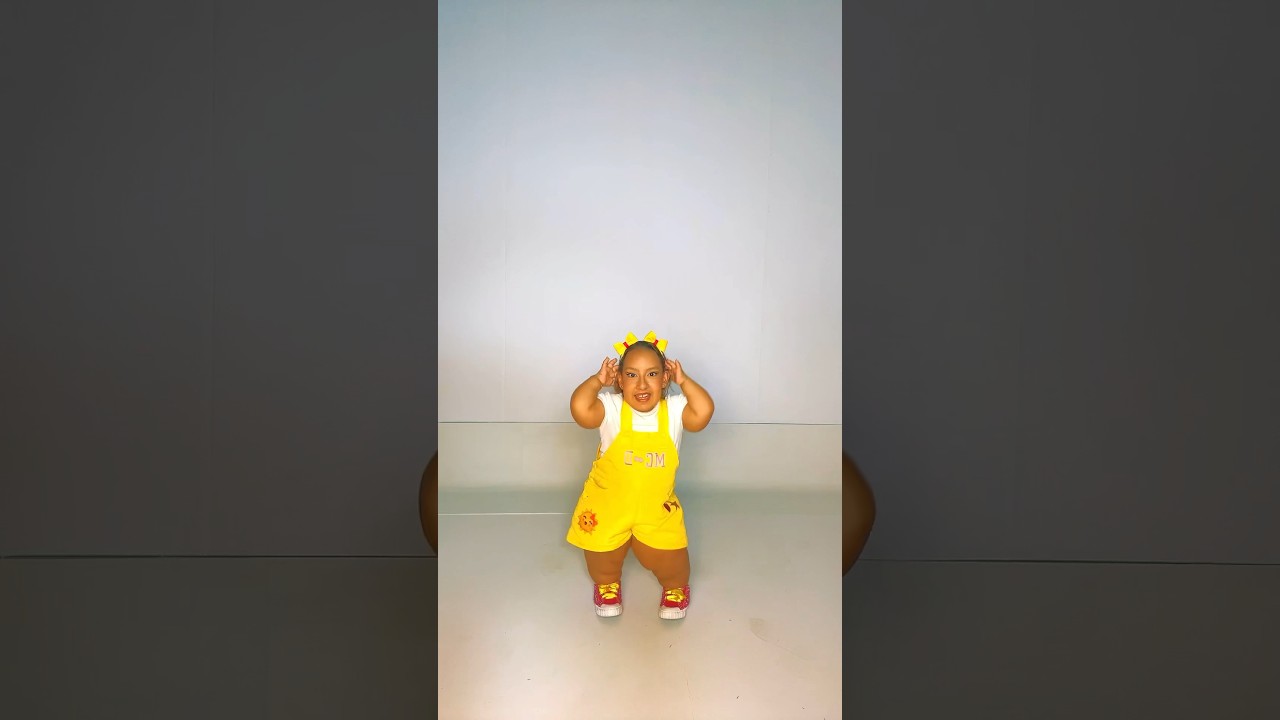 Dancinha NOVO HITZÃO * Kysha, Mine e MC Divertida