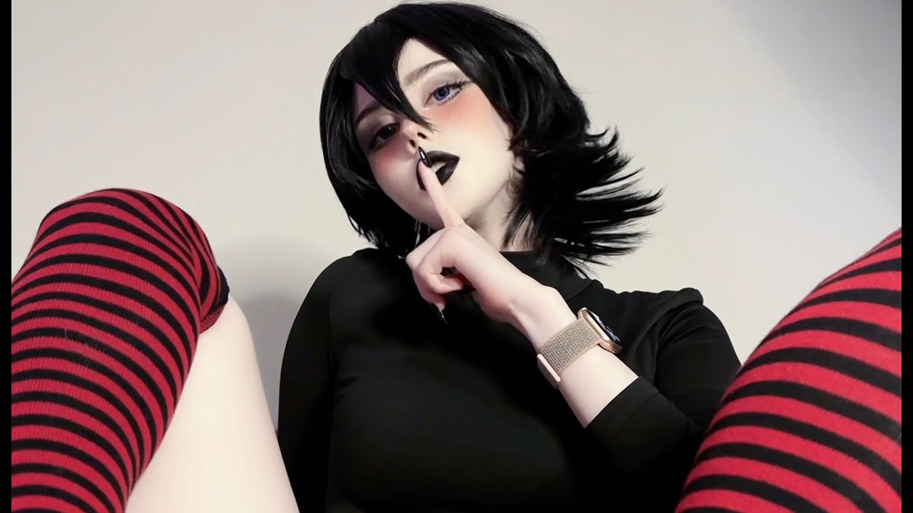 Vampire Girl Kidnapped You ♡ ASMR Role Play [Halloween Special]