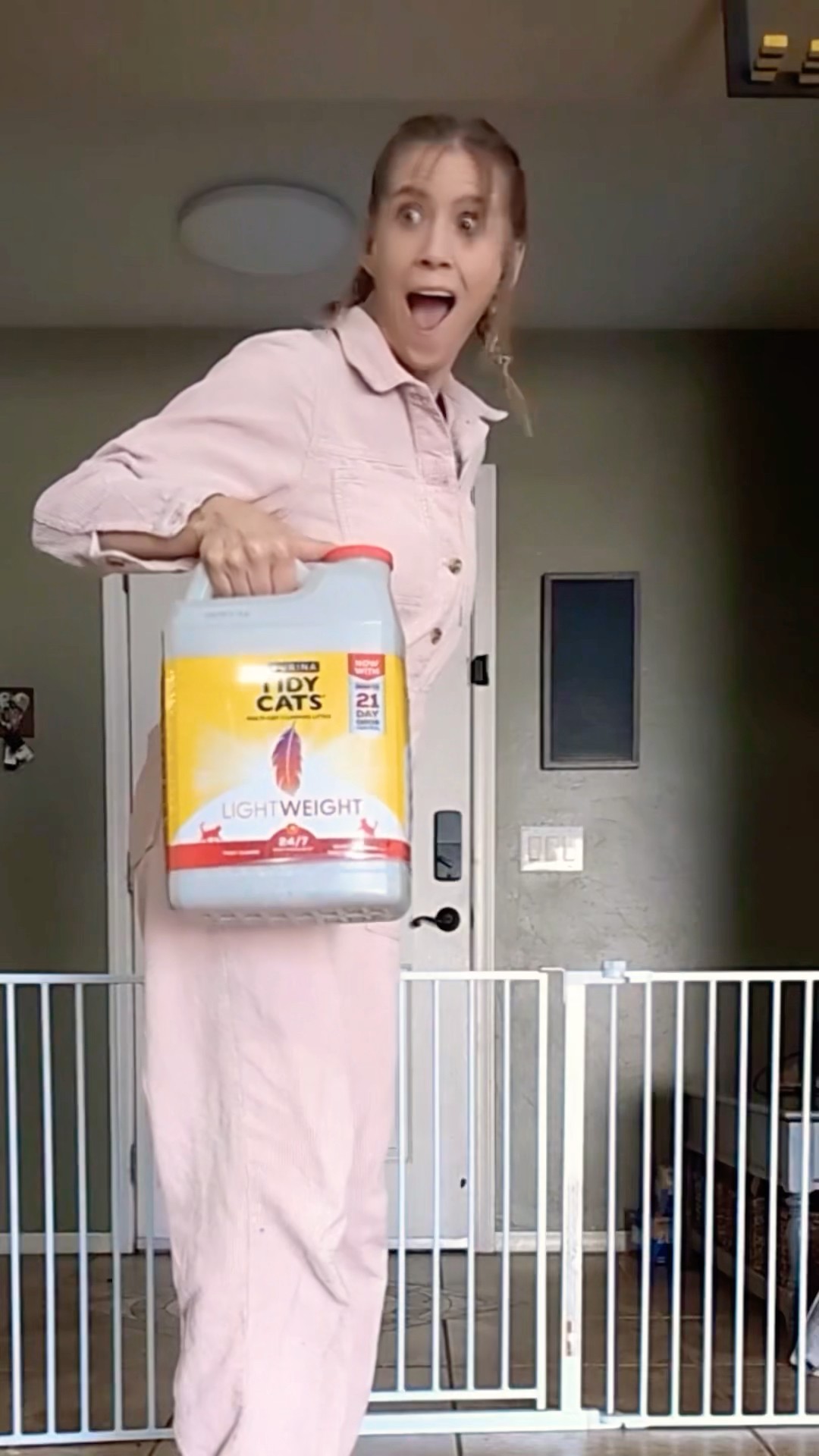 #ad Tidy Cats Lightweight is so light it will make you want to dance! #TidyCatsPartner @tidycats