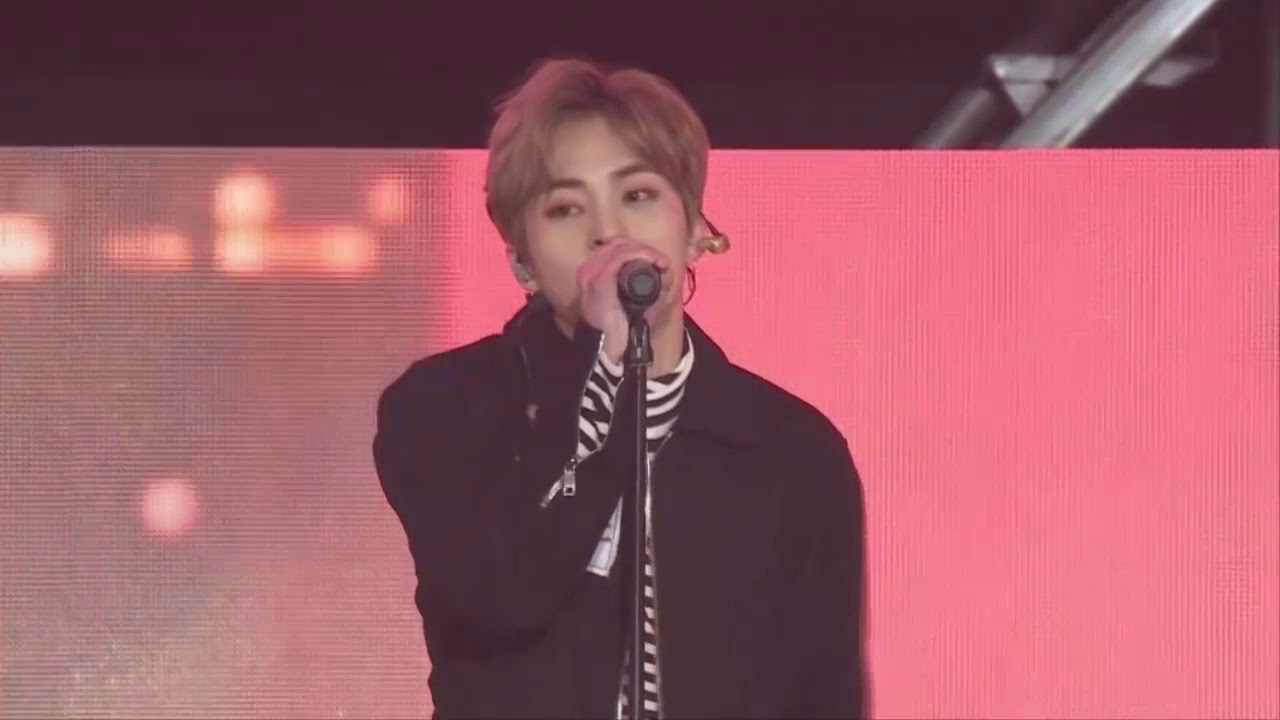 EXO 엑소 - 24/7 (LIVE)
