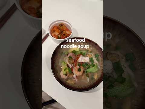 Korean seafood noodle soup #koreanfood#kalguksu#seafoodnoodles #noodlesoup#cooking#soupy