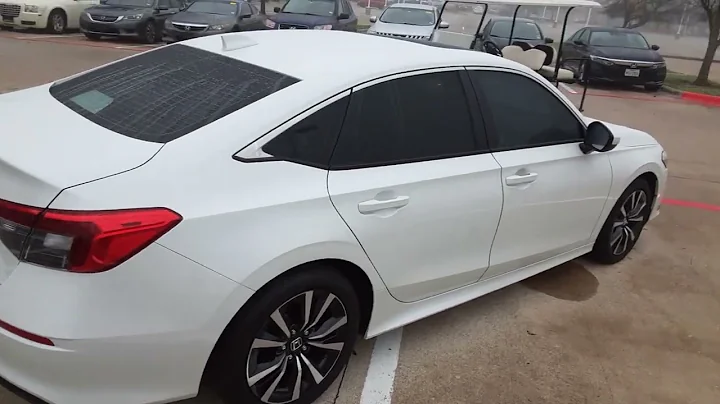 A Honda Civic from Burel to Robin!