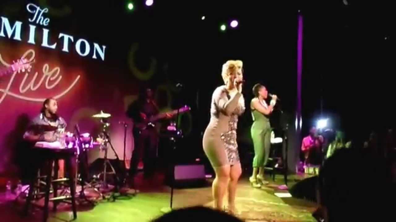 YouTube पर Tessanne Chin -Count on my Love/Rude by Magic Mashup Live Washington, D.C. देखें YouTube पर Tessanne Chin -Count on my Love/Rude by Magic Mashup Live Washington, D.C. देखें
