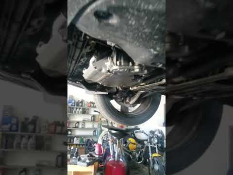 Porsche macan oil leak - YouTube