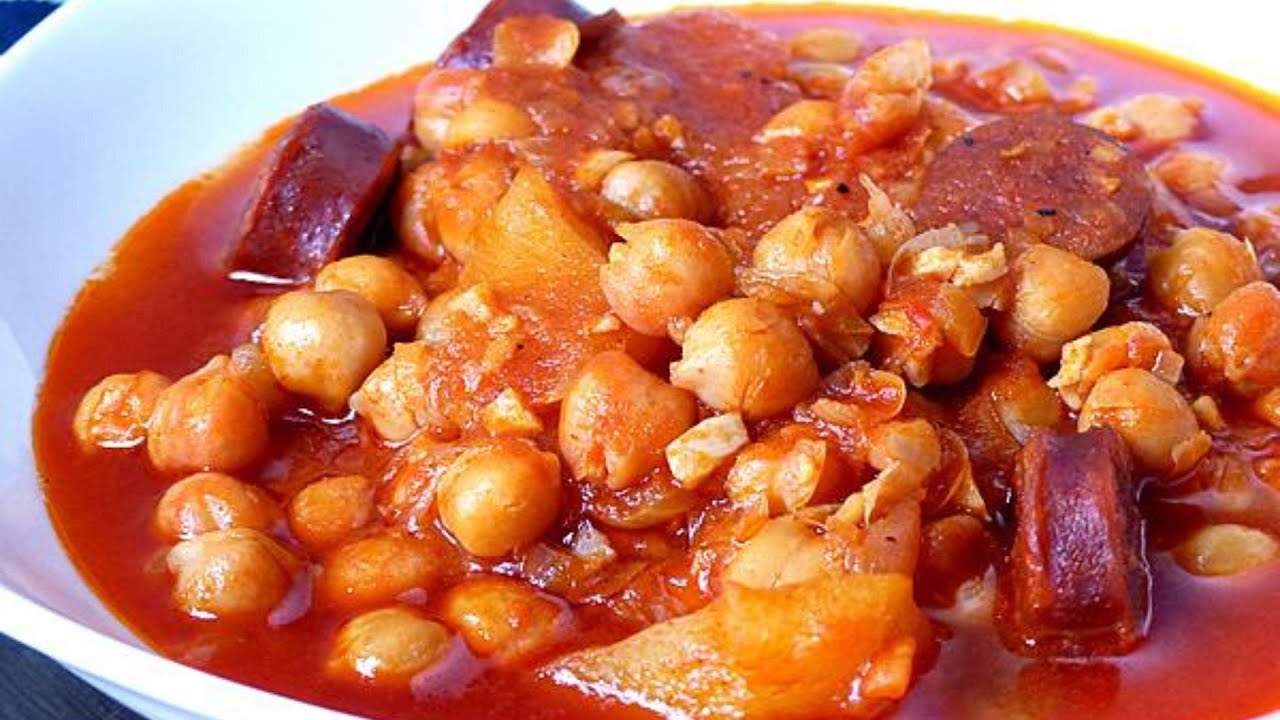 Garbanzos con CHORIZO | Receta de GUISO ✅