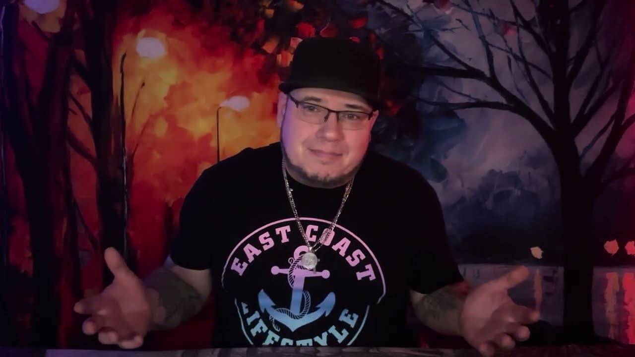 Стрелец ♐️ «Нет сомнений! Они хотят тебя» — любовное гадание на картах Таро в марте