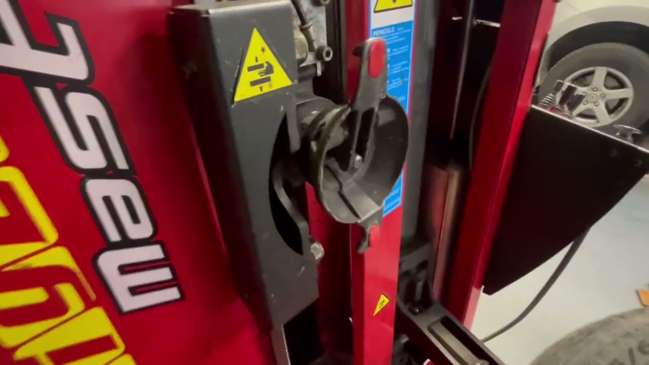 Däckmonteringsmaskin CORGHI Artiglio Master 26