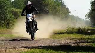 Drz400s funn!! Epic flybys!!
