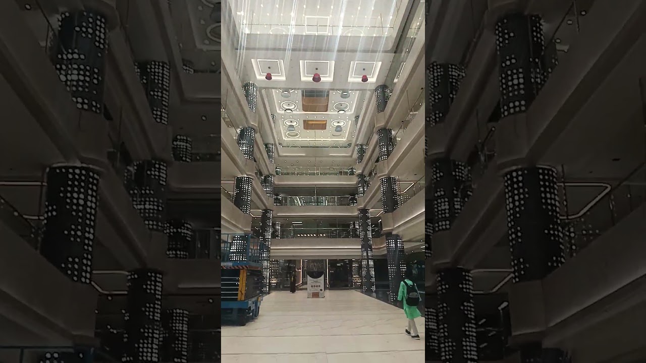 Laxmi mall hubli, sapna book stall 01/11/2024 