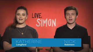 We Love To Entertain You - Love, Simon - Katherine Langford & Nick Robinson Prosieben