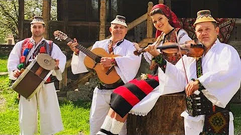 Concert GRUPUL IZA - MELODII din MARAMURES - Maria...