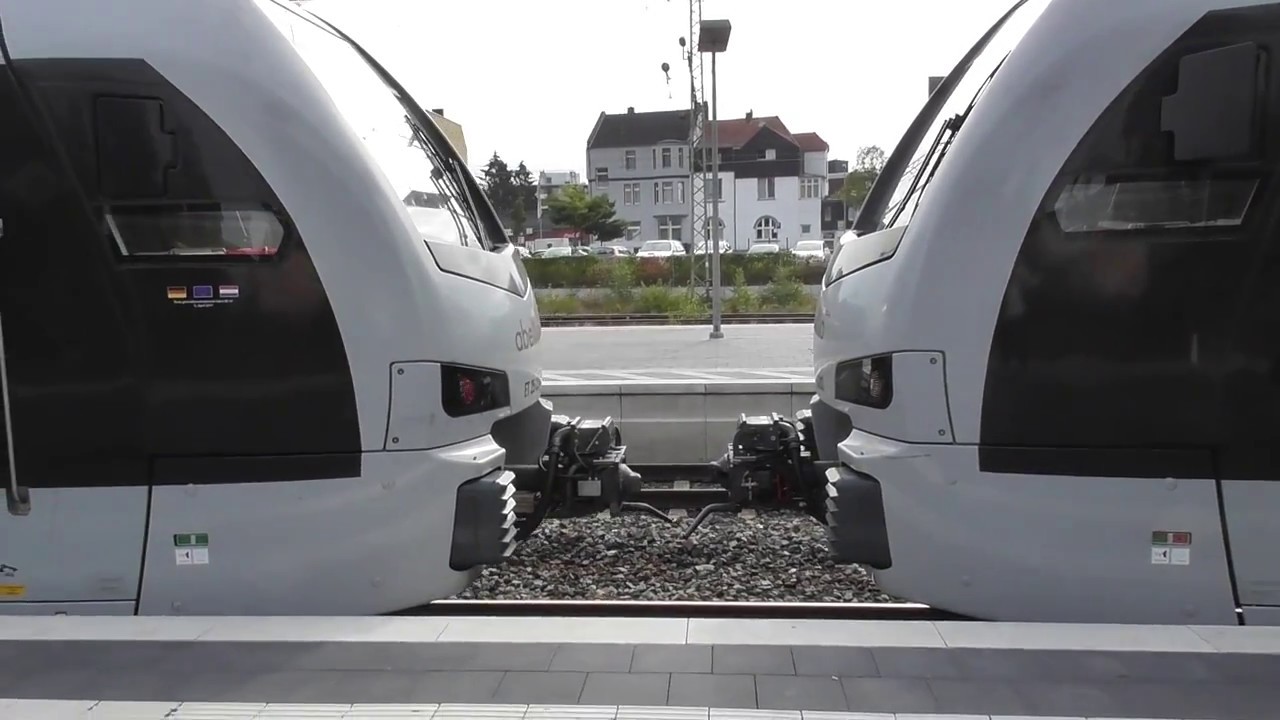 Züge im Bahnhof Wesel mit Br 146,186,189,648,1429,2429