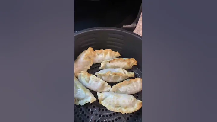 I threw FROZEN dumplings into my AIR fryer - DayDayNews