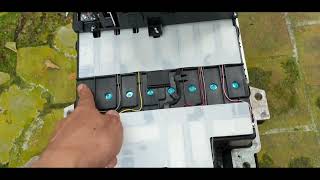 "Examining" the LFP battery in the new VinFast S 2022 models.