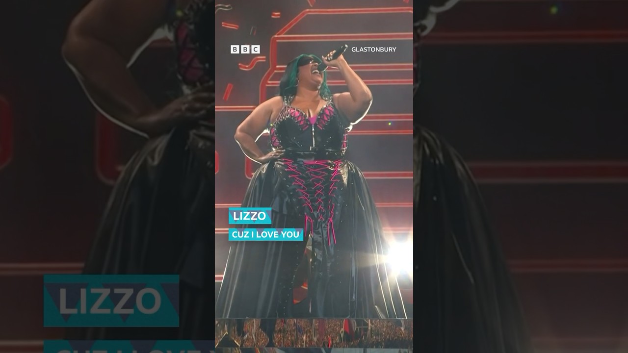 what an entrance 💖 