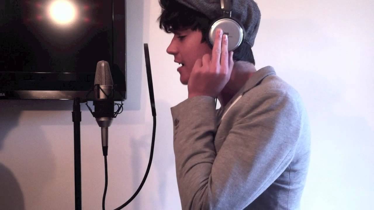 Gavin Beach & Dane Lloyd - Moves Like Jagger