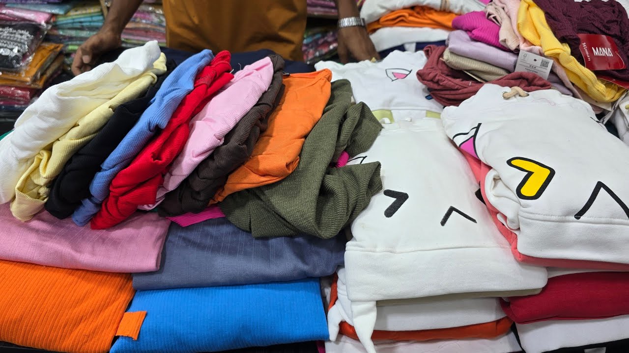 অফার💥অফার💥 ১০০ টাকায় ক্রপ টপস, হুডি,হুডি টুপিসের লাস্ট অফার / স্টক যতক্ষণ অফার ততক্ষণ। wholesale 