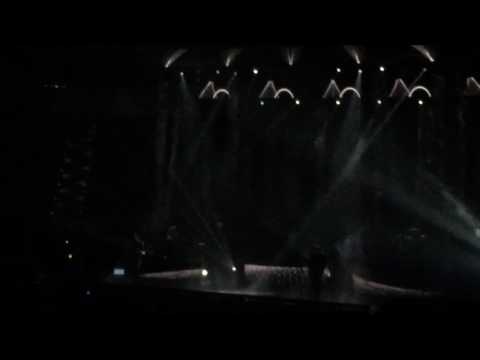 A Perfect Circle - A Stranger (Live)