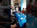 hai ông thông gia cùng lên đèn