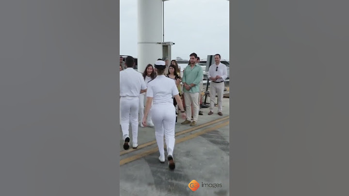 La Princesa Leonor y la Reina Letizia protagonizan emotivo reencuentro en Panamá.