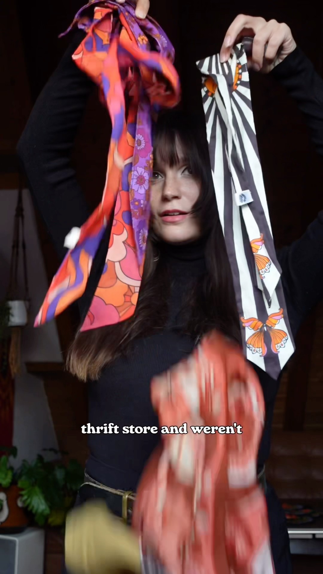 Do you know what these Scarf Toggled are? #thriftfinds #thrifted