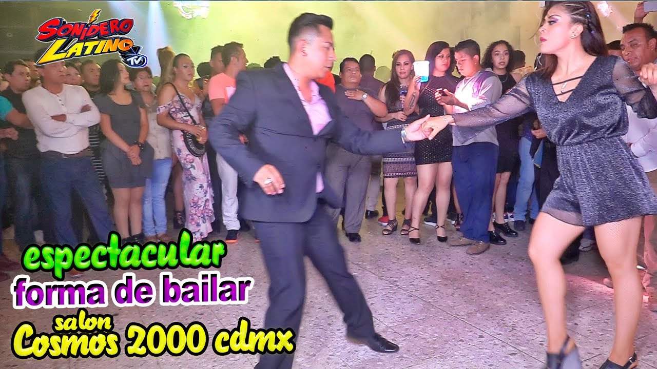 ESPECTACULAR !! FORMA DE BAILAR EN LA CDMX -SONIDO CONDOR -SALON COSMOS 2000- CHICAS BAILANDO SALSA