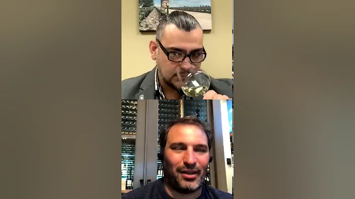 Washington reviewer Anthony Mueller chats with Jas...