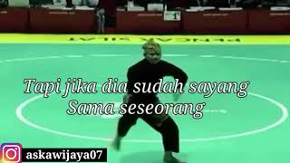 Pacaran sama pesilat itu?!!