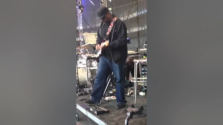 The Legendary Donnie Lyle On Guitar #RKellyMD