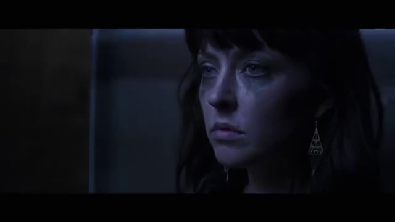 Trailer #2 de American Mary (HD) - YouTube