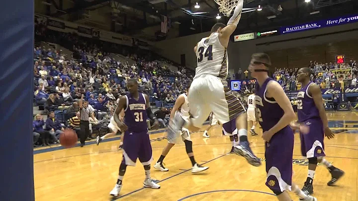 2014-01-16 SDSU Cody Larson Dunks