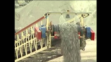 TS 542 Radial Telescopic Automatically stockpiling from Hopper in Quarry